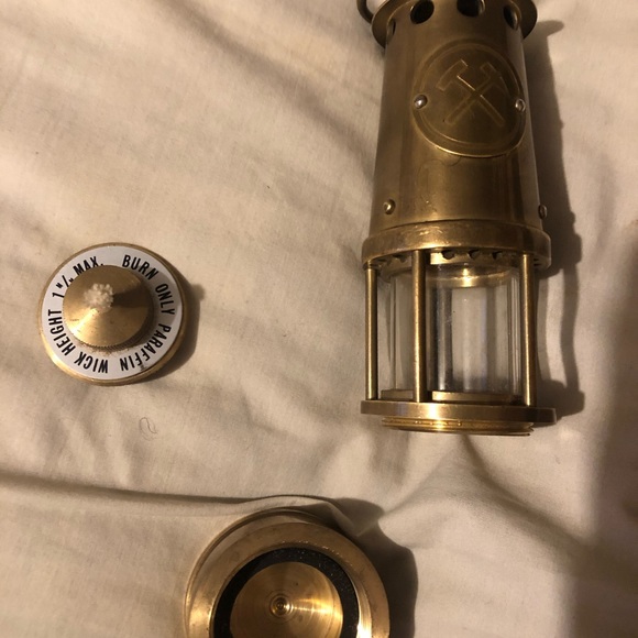 Vintage Brass Coal Miner Oil Lamp - Picture 2 of 2